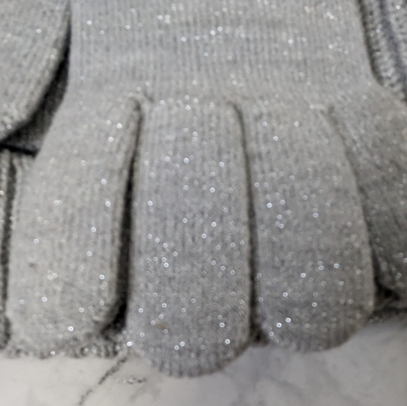 Champion gray hat beanie and glove set New One Size - Picture 7 of 7